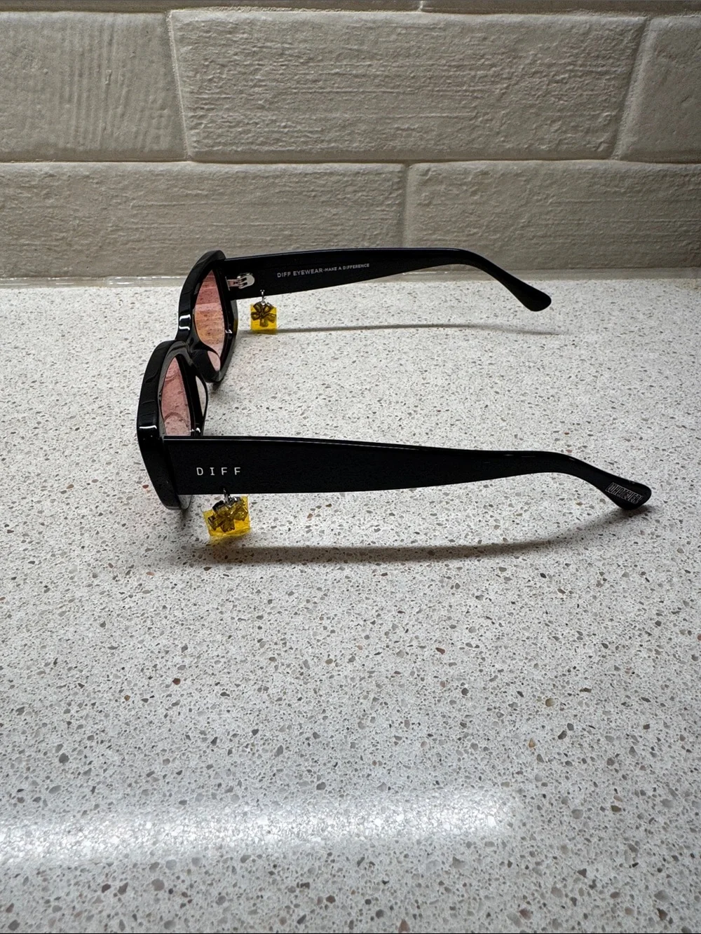 DIFF x Clueless Black Frame Sunglasses with Pink Lenses w/ Case and Cleaning Rag